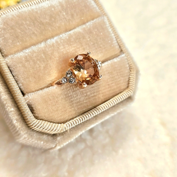 Cognac Zircon Rose Gold Cluster Ring - Picture 5 of 9